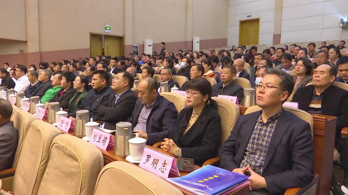 ���в����ƽ���ȫ���淶���ҳ�ѧУʵ���ʵ��������������