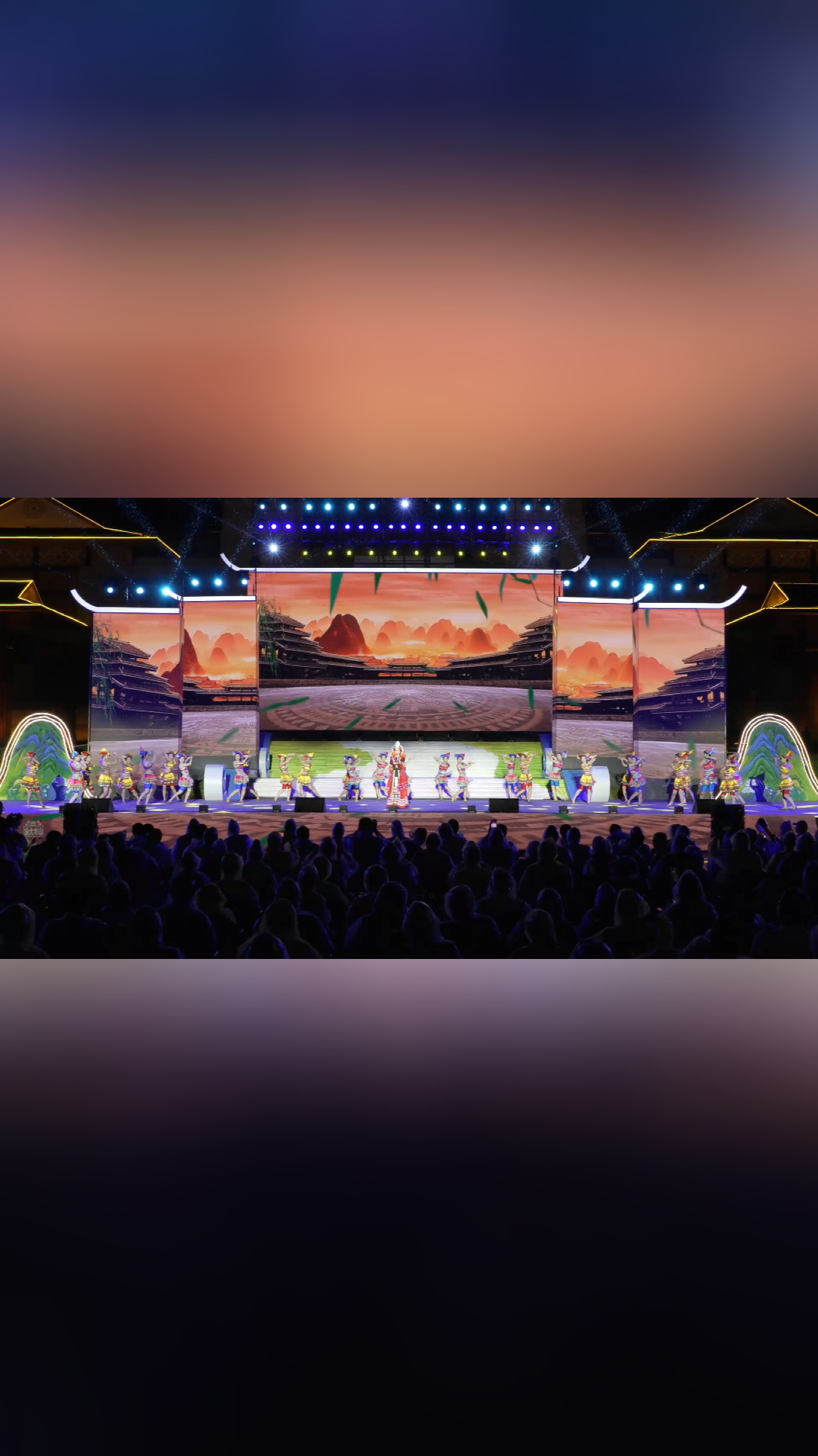 �ӳ��е������Ļ����η�չ������������Ŀ���ص�����Ĵ󻯡�����Ŭ��Ц�Ƹ衷�������󻯡����ֳ���������
